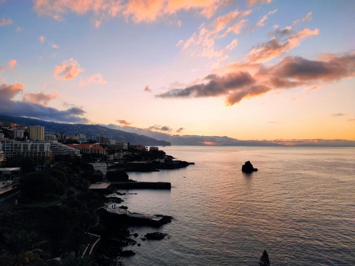 Appartement Apartamento Do Mar E Lua à Funchal  Extérieur photo